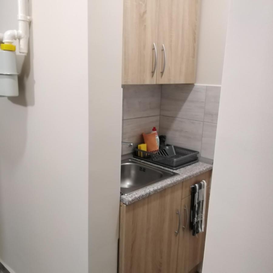 Desi Apartman Капошвар Экстерьер фото