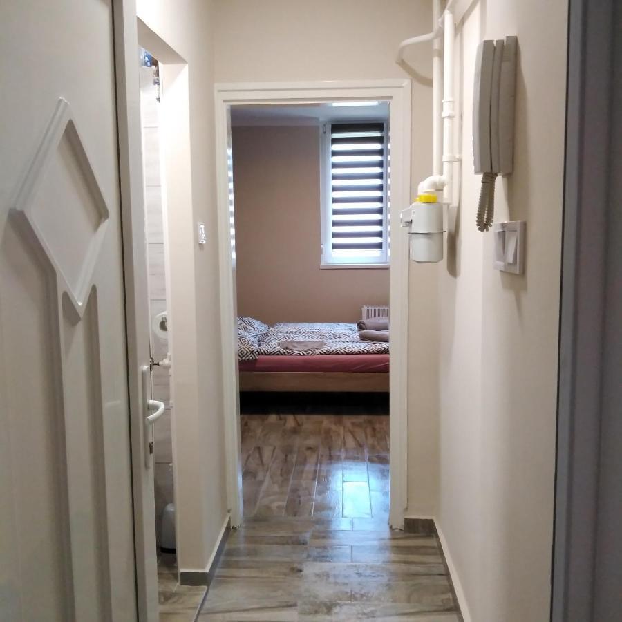 Desi Apartman Капошвар Экстерьер фото