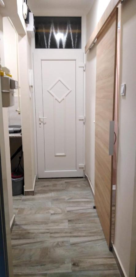 Desi Apartman Капошвар Экстерьер фото