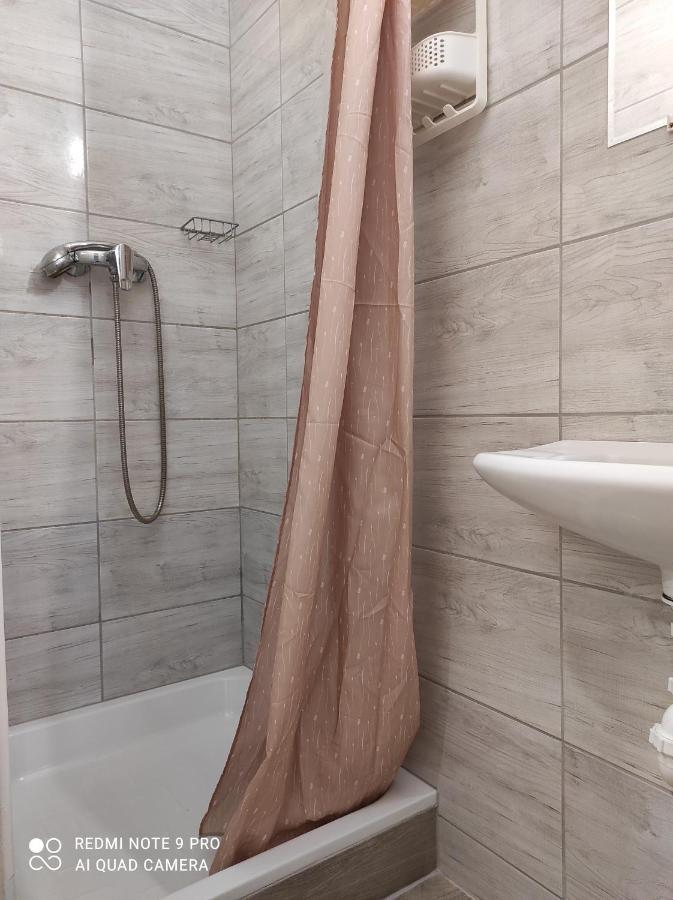 Desi Apartman Капошвар Экстерьер фото